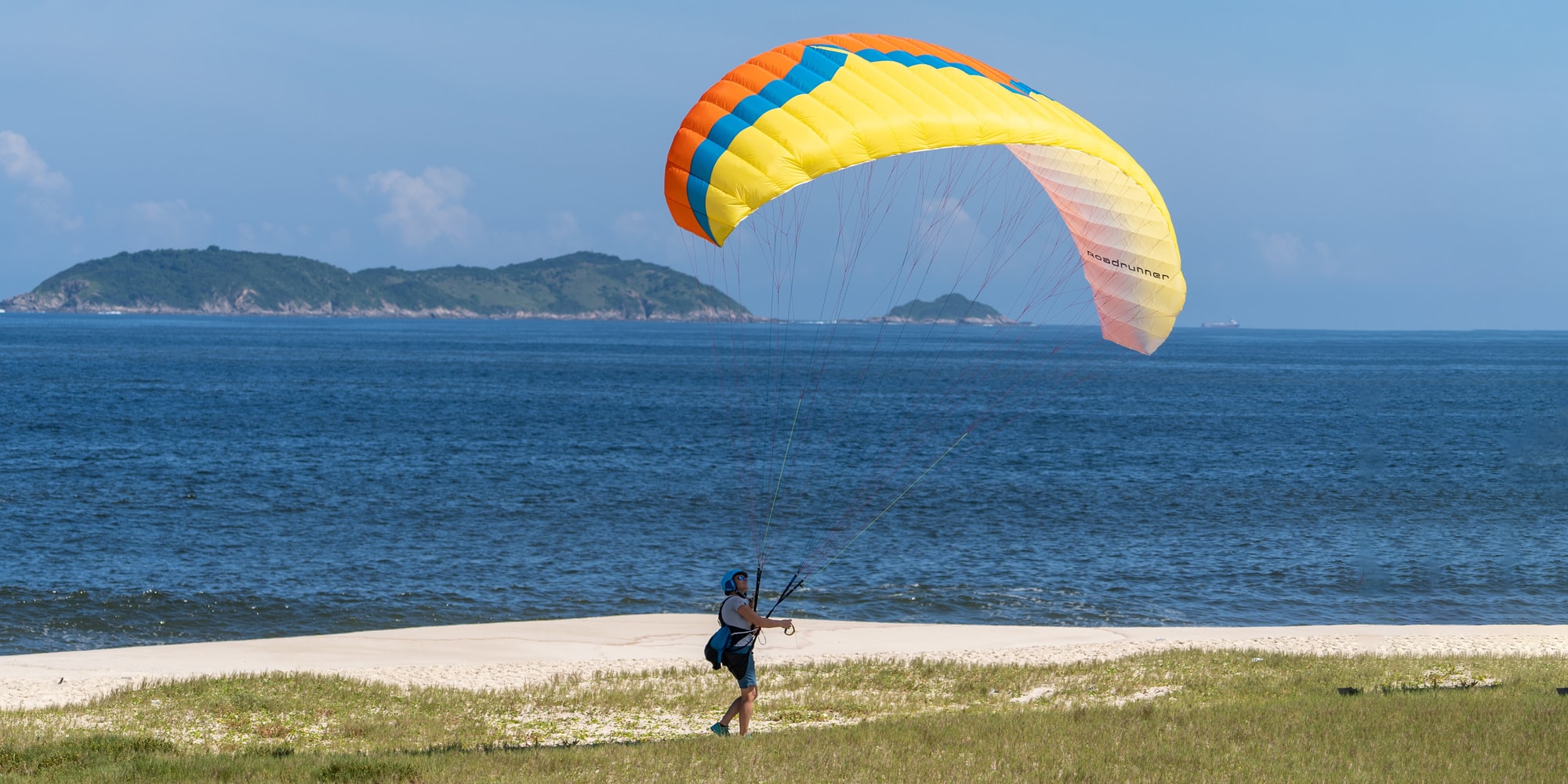 Ozone Roadrunner- Kiting Paraglider - Image 3